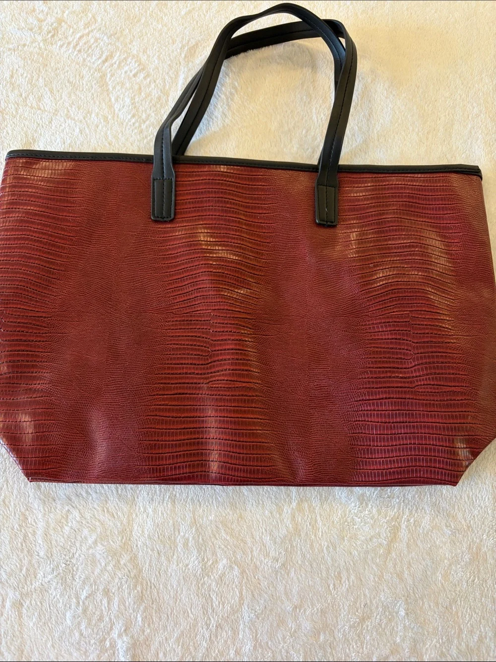 Large 18 inch Tote Bag. Excellent Condition